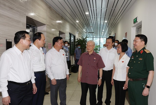 Tổng Bí thư Nguyễn Phú Trọng cùng các đại biểu Quốc hội Đơn vị bầu cử số 1