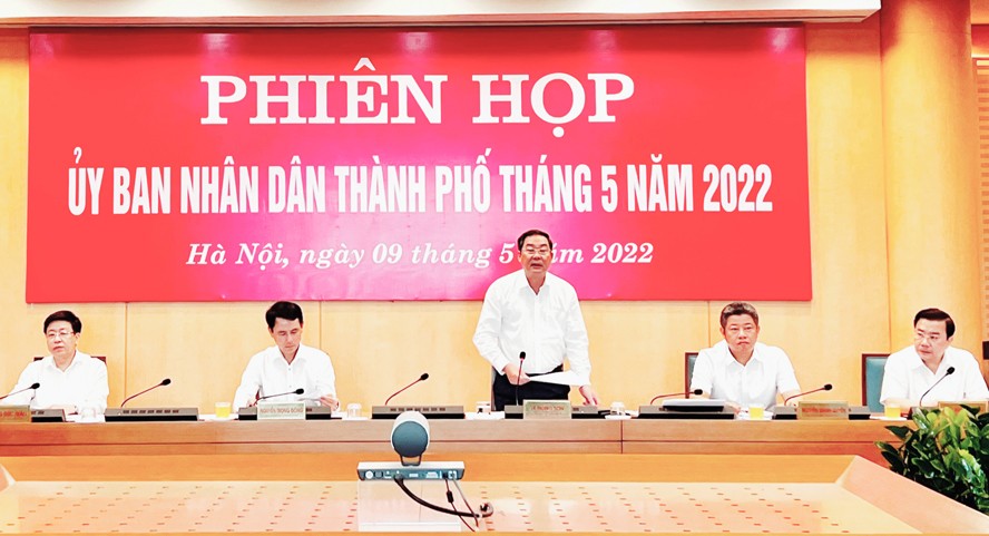 phiên họp tập thể UBND thành phố thường kỳ tháng 5-2022 