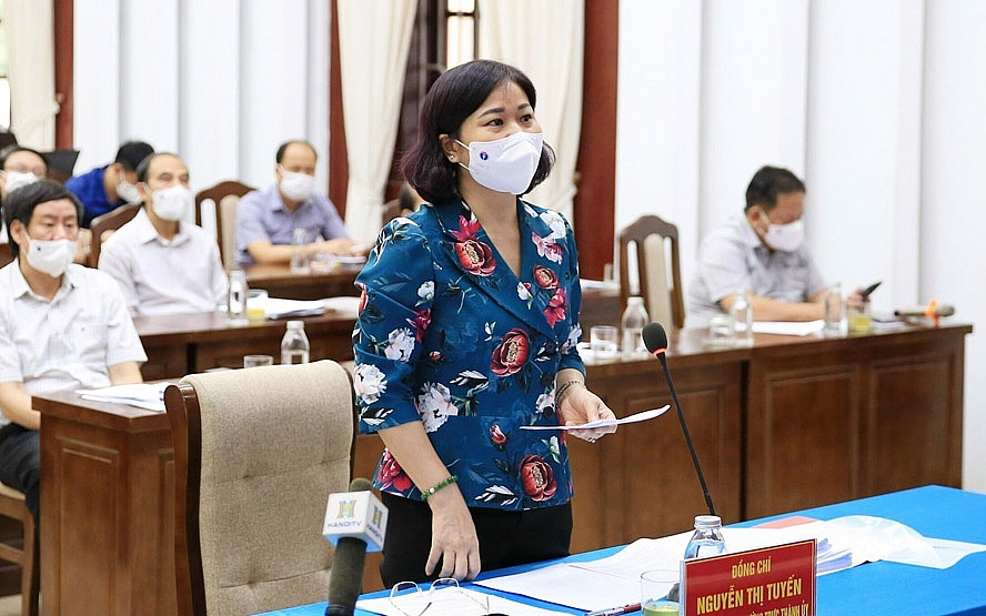 Phó Bí thư Thường trực Thành ủy Hà Nội Nguyễn Thị Tuyến phát biểu tại cuộc họp trực tuyến về công tác phòng, chống dịch Covid-19 của huyện Thanh Trì.
