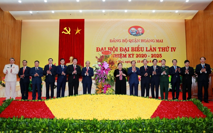 quan hoang mai huy dong moi nguon luc de phat trien ben vung