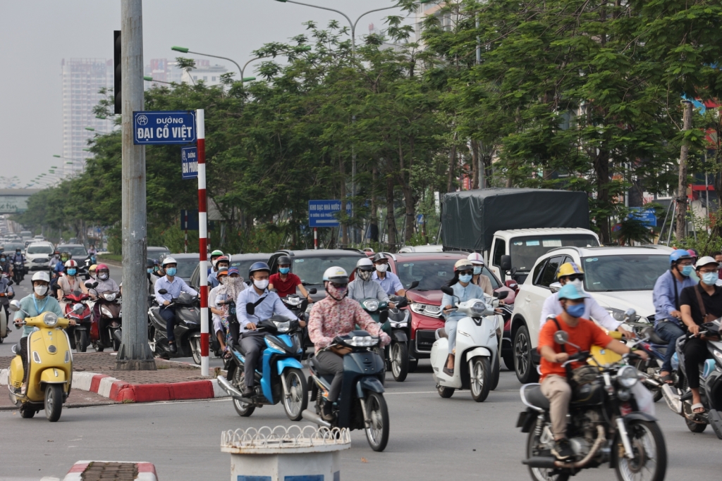 Tại một số tuyến đường lượng phương tiện di chuyển trong khung thời gian sáng đông trở lại.