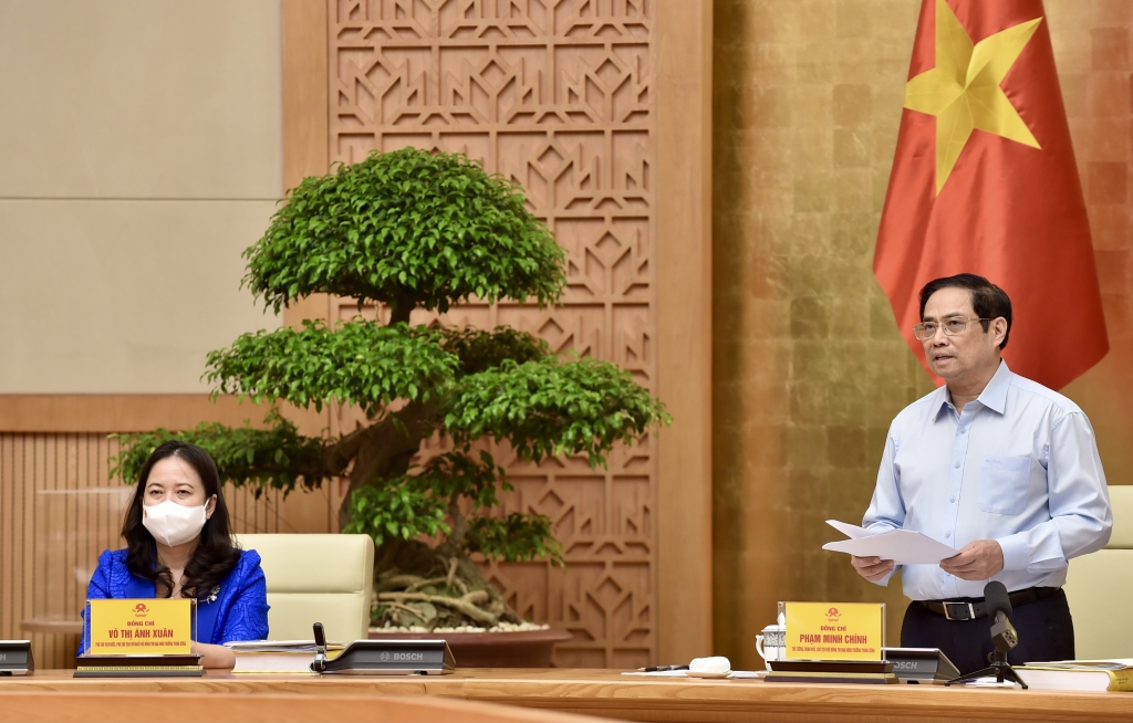 Thủ tướng Phạm Minh Chính - Chủ tịch Hội đồng Thi đua - Khen thưởng Trung ương phát biểu tại cuộc họp. Ảnh Nhật Bắc