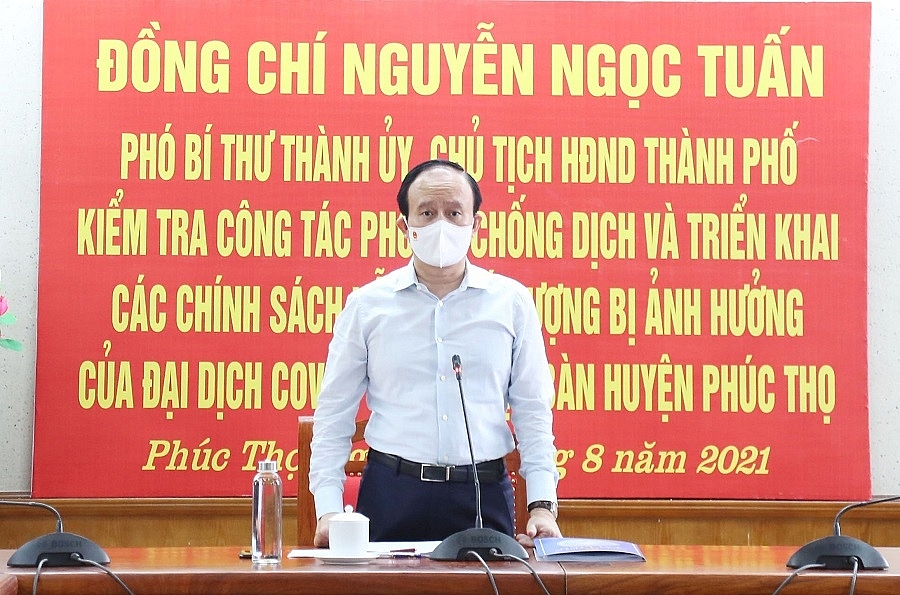Phó Bí thư Thành ủy, Chủ tịch HĐND TP Nguyễn Ngọc Tuấn chỉ đạo tại buổi kiểm tra, giám sát  