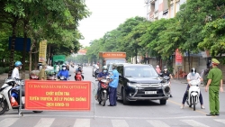 Từ 6h ngày mai (8/9), Hà Nội kiểm soát người và phương tiện ra vào vùng 1 theo giấy đi đường mới