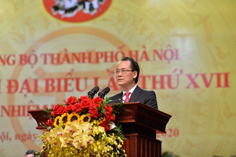 Bí thư Đảng ủy Khối các trường ĐH, CĐ Hà Nội Nguyễn Thanh Sơn tham luận