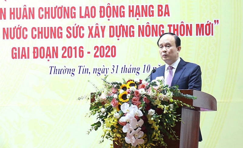 Phó Bí thư Thành ủy, Chủ tịch HĐND TP Nguyễn Ngọc Tuấn phát biểu tại buổi lễ