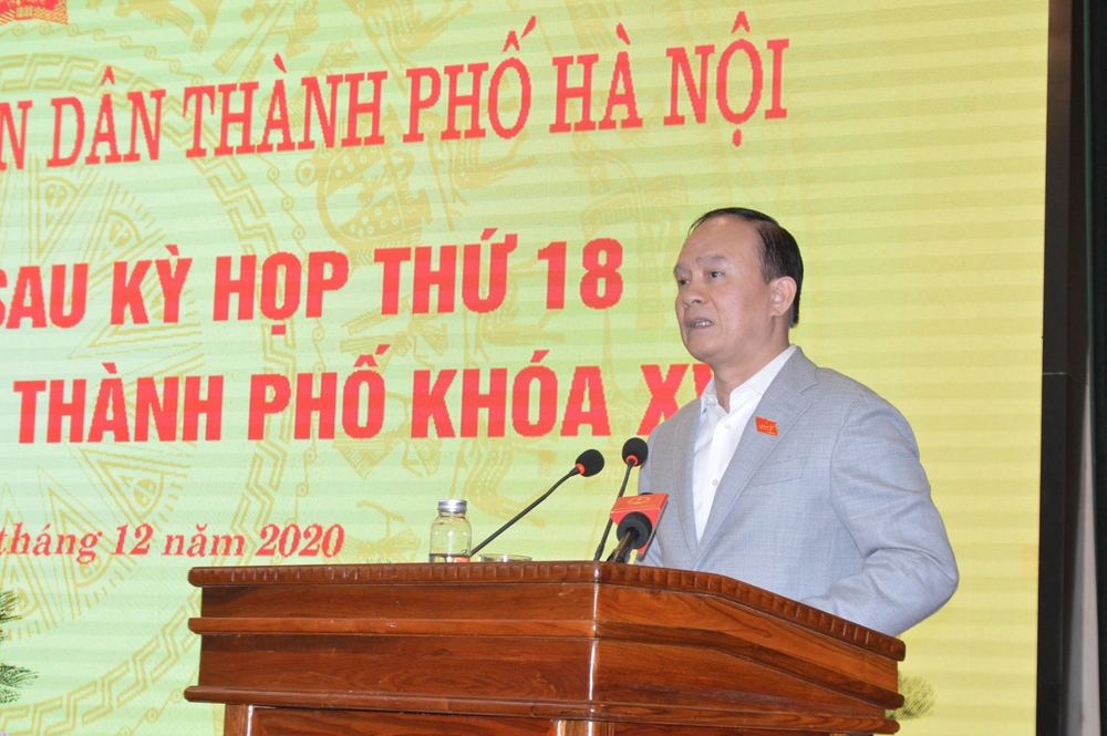 Chủ tịch HĐND thành phố Nguyễn Ngọc Tuấn phát biểu.
