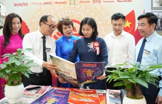 Ấn tượng với gian trưng bày của các cơ quan báo chí Thủ đô