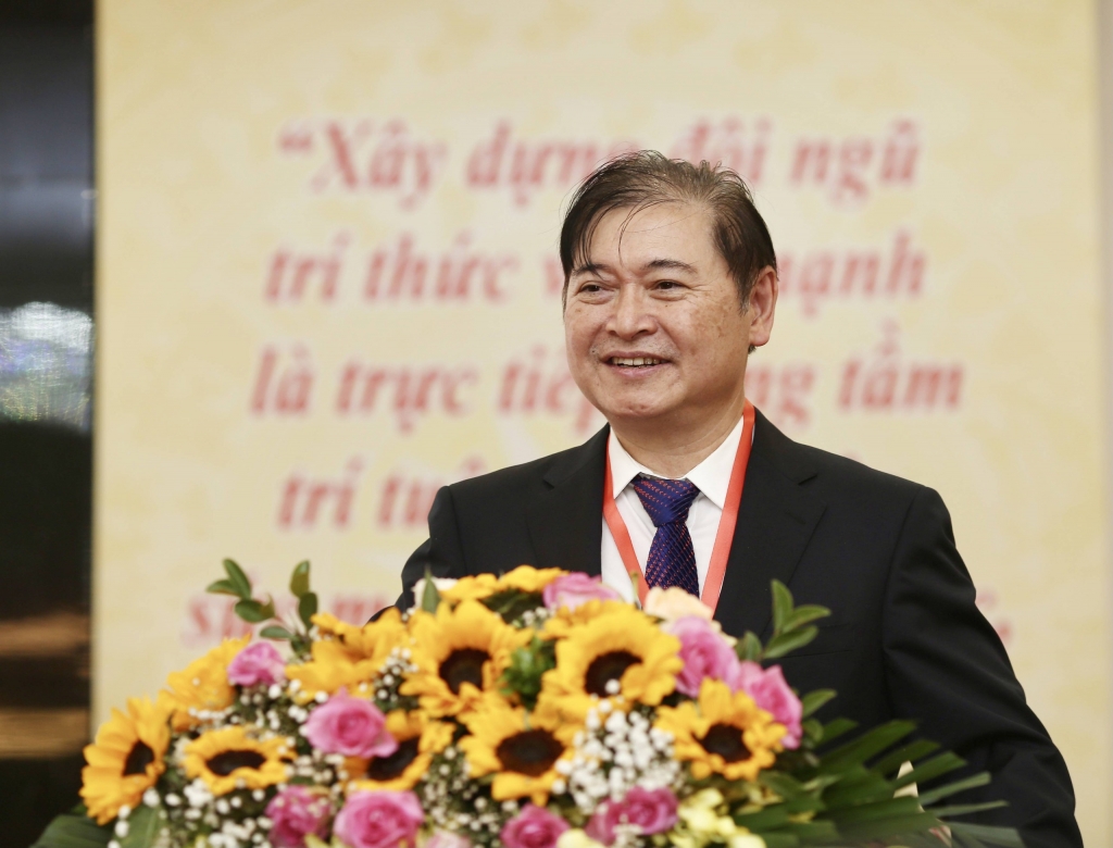 Chủ tịch VUSTA Phan Xuân Dũng: “Nhìn sâu vào quá khứ... nhìn xa về tương lai”