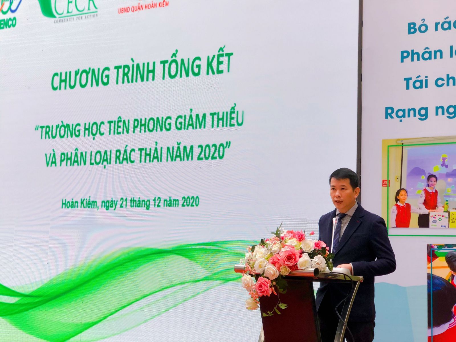 Đồng chí Phạm Tuấn Long – Phó bí thư quận Uỷ, Chủ tịch UBND quận Hoàn Kiếm phát biểu khai mạc chương trình