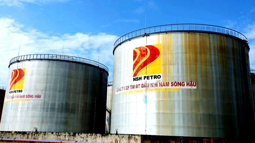 Lãnh đạo Công ty NSH Petro bán 