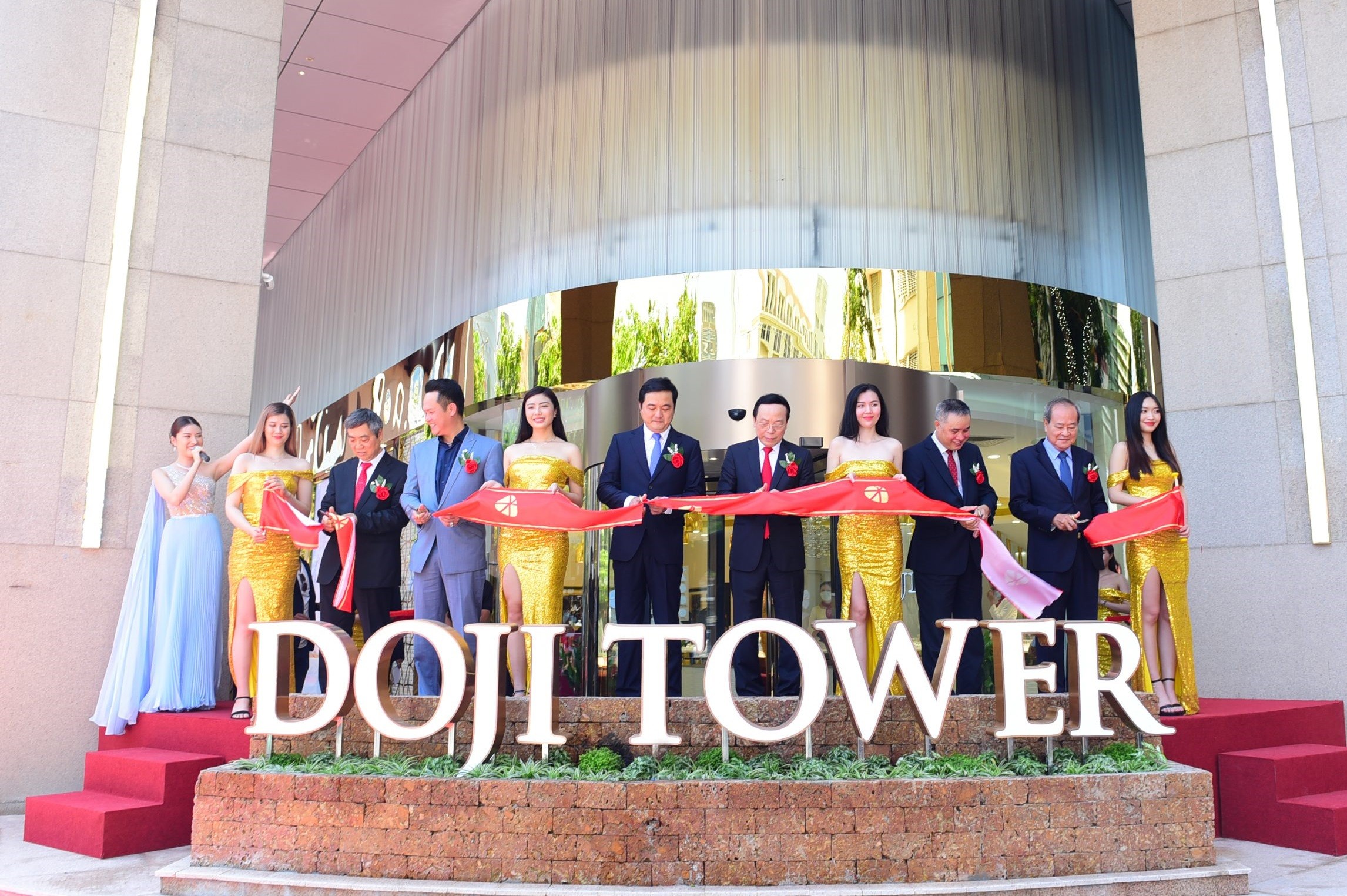 Ra mắt DOJI Tower và Trung tâm trang sức cao cấp tại TP HCM