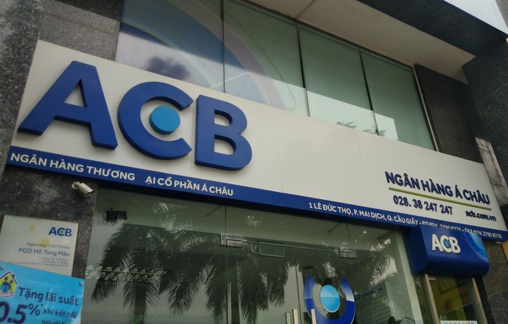 ACB: Nợ xấu tăng cao, dồn dập gọi vốn trái phiếu và việc liên quan đến Công ty Việt Á