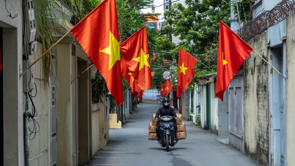 Kinh tế Việt Nam duy trì đà phục hồi mạnh mẽ nhưng thận trọng với rủi ro lạm phát