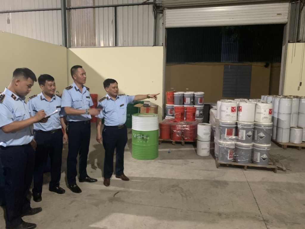 Hàng chục nghìn sản phẩm bảo vệ động cơ ô tô nghi giả xuất xứ tại kho của Công ty MOTOR LIFE