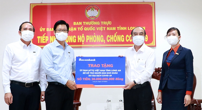 Sacombank hỗ trợ 30 tỷ đồng cho người dân gặp khó khăn do Covid-19