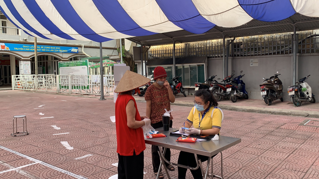 “Siêu thị mini 0 đồng” lan tỏa những điều tử tế để “không ai ở lại phía sau”