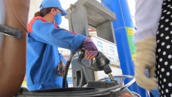 Giá xăng dầu đồng loạt tăng cao trở lại