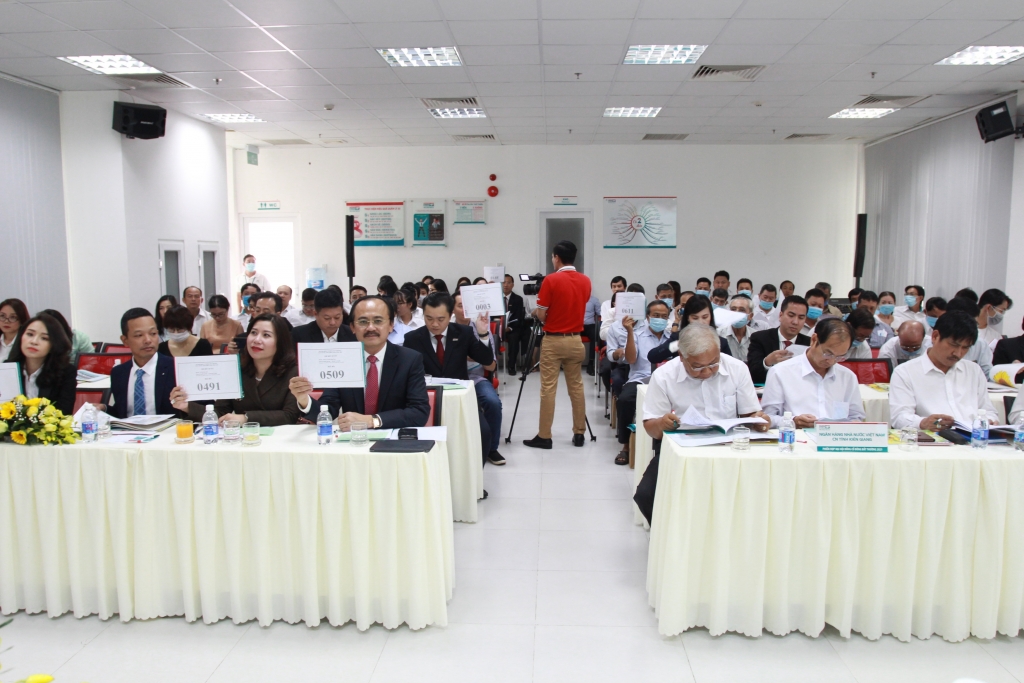 Quang cảnh phiên họp ĐHCĐ bất thường 2021 (3)