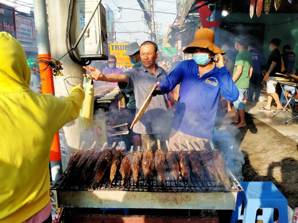 Các mặt hàng đồ cúng ngày vía Thần Tài hút khách