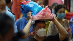 TP Hồ Chí Minh: Người dân thực hiện nghiêm 5K khi viếng điện Ngọc Hoàng dịp rằm tháng Giêng