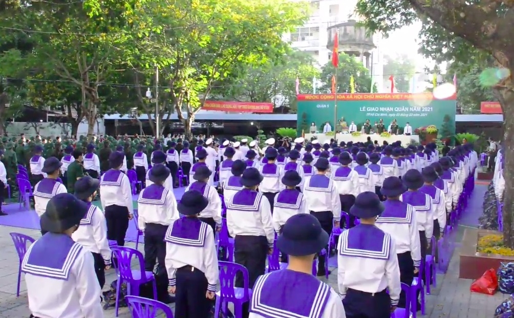 Riêng tại điểm Trường THPT Hùng Vương, có 468 thanh niên ưu tú của Quận 5, 6, 7, 11, Gò Vấp, Tân Bình, Bình Thạnh lên đường thực hiện nghĩa vụ Quân sự và Công an nhân dân.
