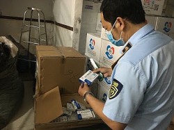 Phá đường dây buôn lậu "khủng" kit test và thuốc điều trị COVID-19 nguồn gốc Trung Quốc