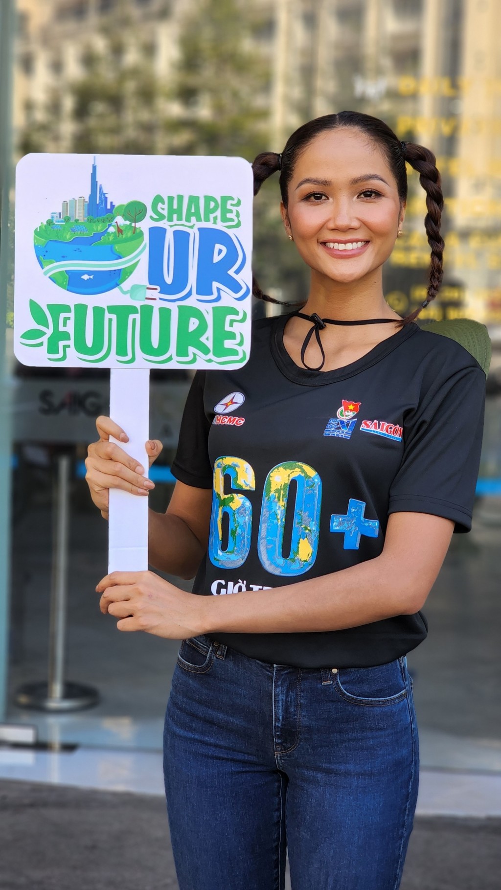 TP Hồ Chí Minh: 500 thanh niên tham gia khởi động Chiến dịch Giờ Trái đất năm 2022