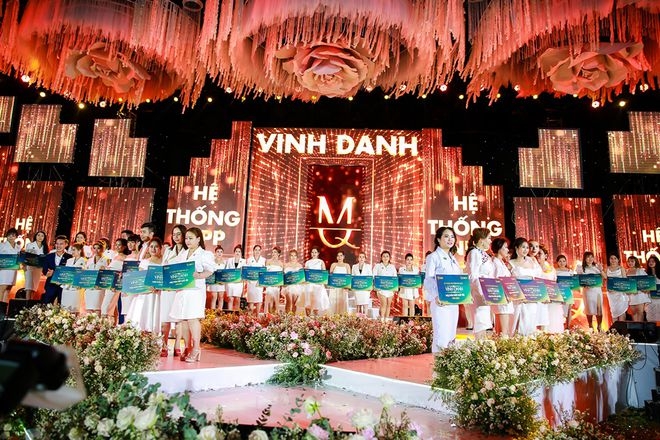 Đêm tiệc vinh danh của MQ Skin