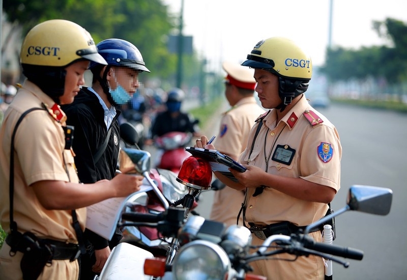 Cảnh sát giao thông tăng cường lực lượng xử lý nghiêm các hành vi vi phạm trật tự an toàn giao thông (Ảnh minh họa)