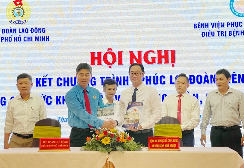 Lễ ký kết chương trình “Phúc lợi đoàn viên” năm 2021 giữa Liên đoàn Lao động TP HCM và Bệnh viện Phục hồi chức năng – Điều trị bệnh nghề nghiệp diễn ra sáng nay