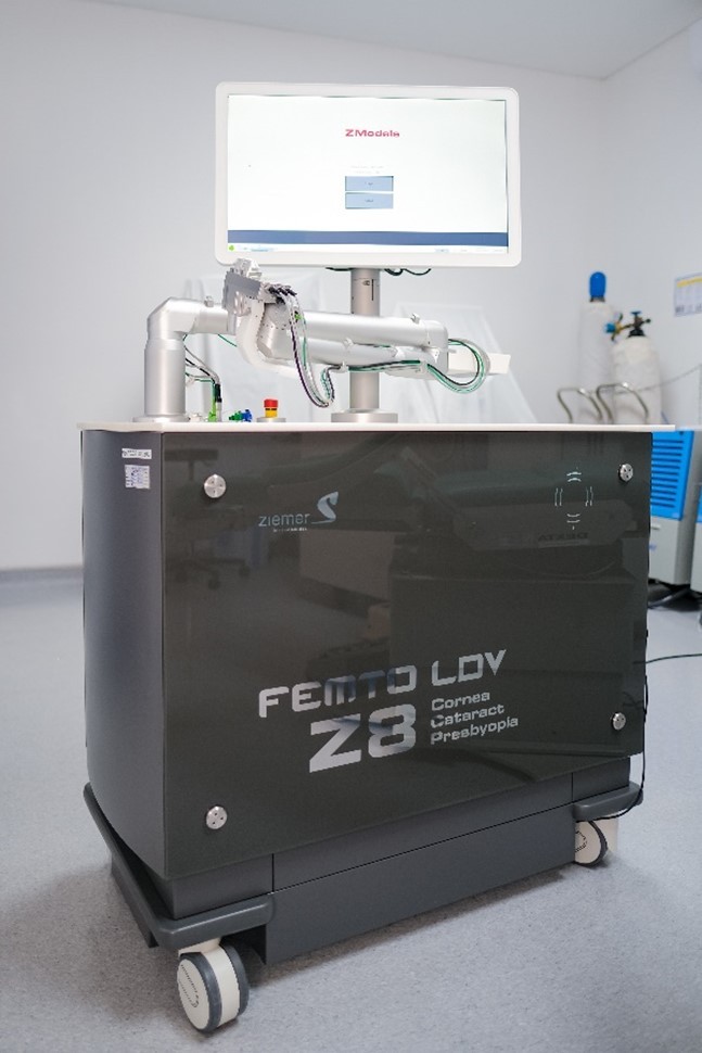 Máy Femto LDV Z8 phẫu thuật mắt theo công nghệ CLEAR