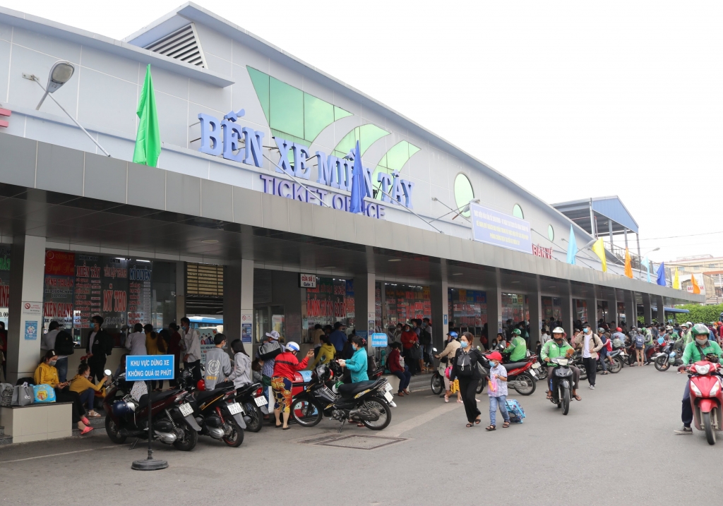 Bến xe Miền Tây