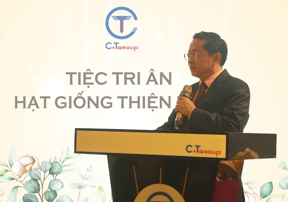 Phát biểu tại chương trình, ông Trần Kim Chung - Chủ tịch Tập đoàn C.T Group chia sẻ góc nhìn 3 chiều trong mối liên kết giữa 3 nhà: Nhà trường, Nhà phát triển nguồn nhân lực và Nhà đầu tư vào con người