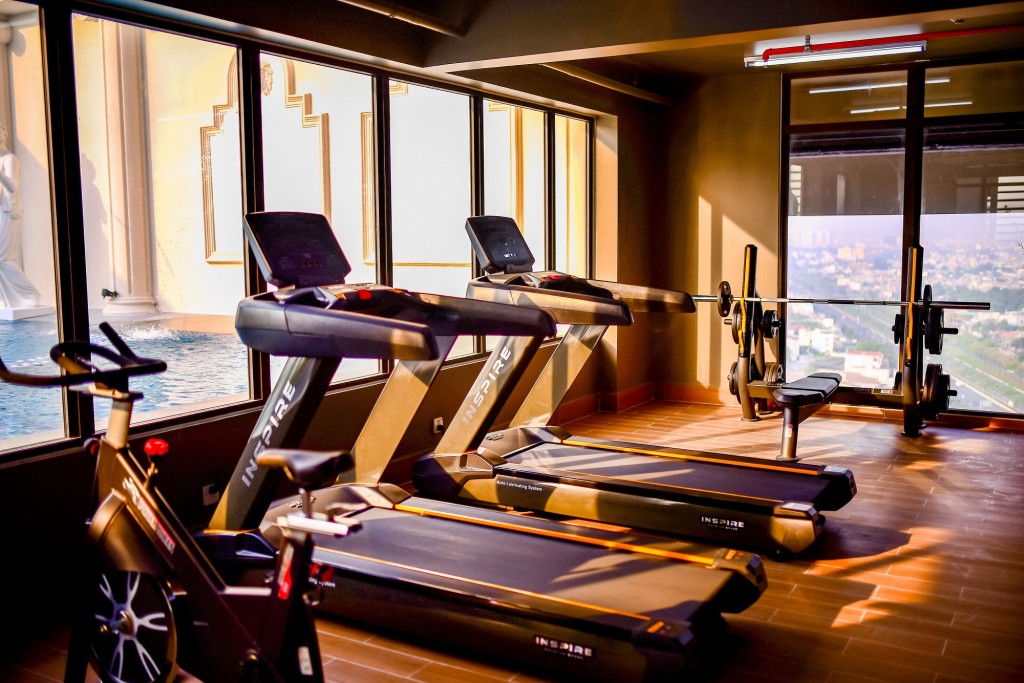 Một không gian riêng tại tầng thượng được dành riêng cho khu vực phòng tập gym với hướng view nhìn ra đại lộ Phạm Văn Đồng