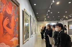 Độc đáo với triển lãm tranh lụa tại TP Hồ Chí Minh