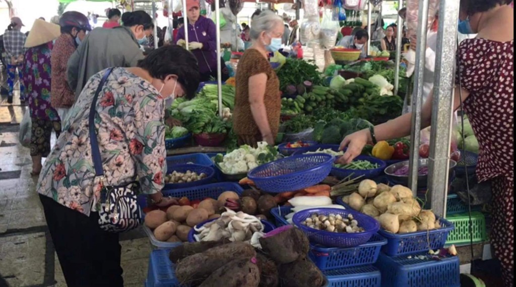 Thực phẩm tại chợ truyền thống tăng cao nhiều ngày gần đây