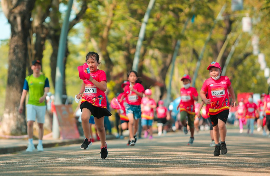 Các em thiếu nhi TP Hồ Chí Minh sẽ có sân chơi bổ ích khi tham gia giải chạy “Gia đình vui khỏe - Kun Family Run”.