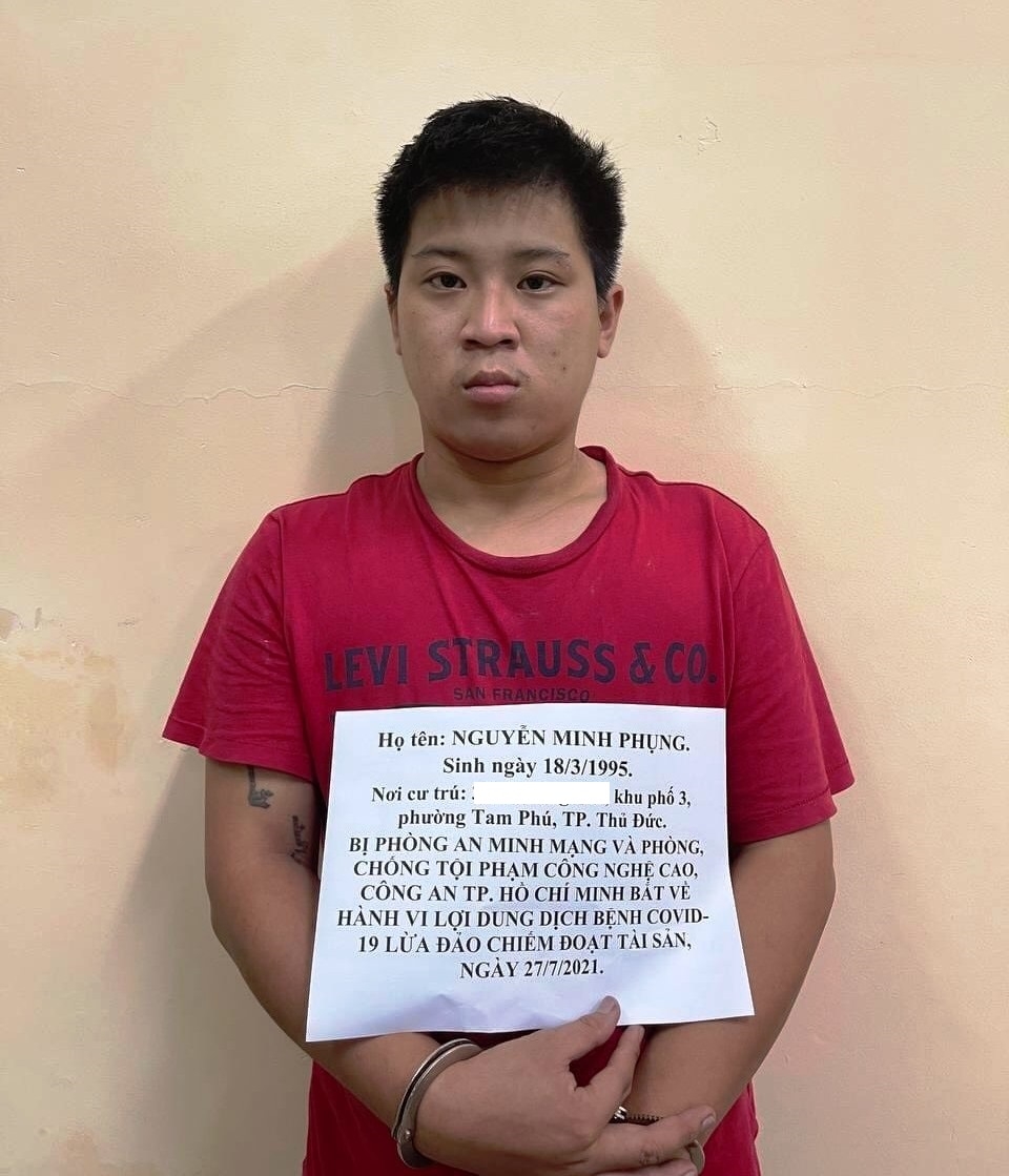 Nguyễn Minh Phụng (25 tuổi, ngụ phường Tam Phú) về hành vi lừa đảo chiếm đoạt tài sản