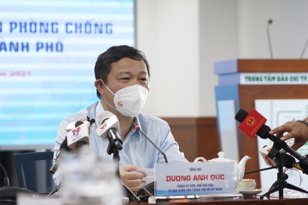 Theo PCT TP Hồ Chí Minh Dương Anh Đức Gói an sinh xã hội đang phát huy tác dụng tại các quận, huyện khi đã đến tay người dân khó khăn. 