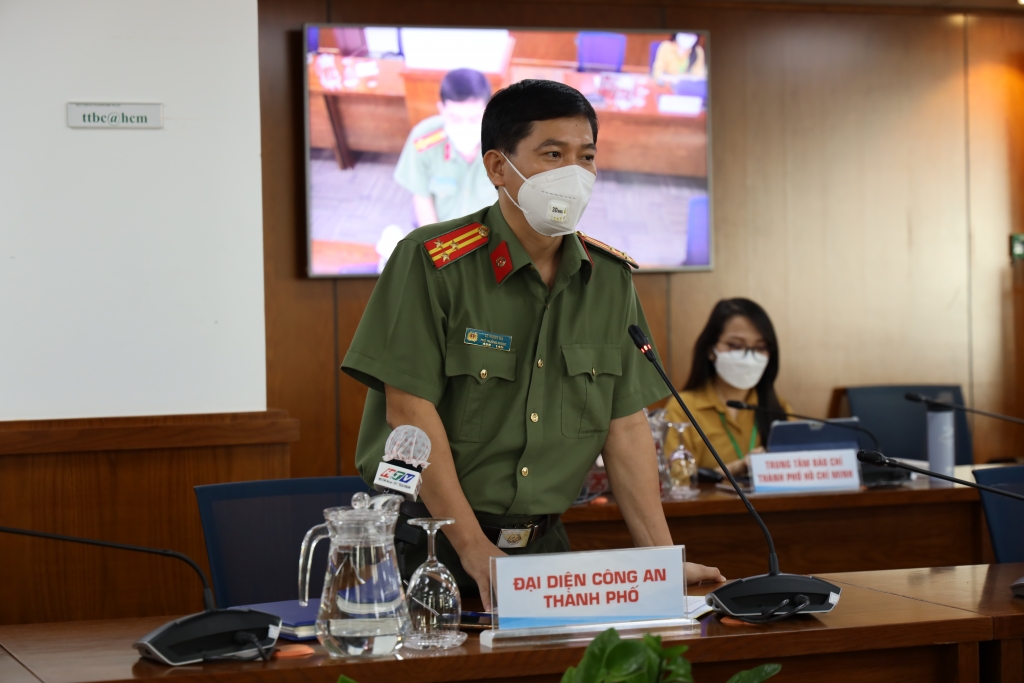 Thượng tá Lê Mạnh Hà, Phó Trưởng phòng Tham mưu Công an TP thông tin tại họp báo: 