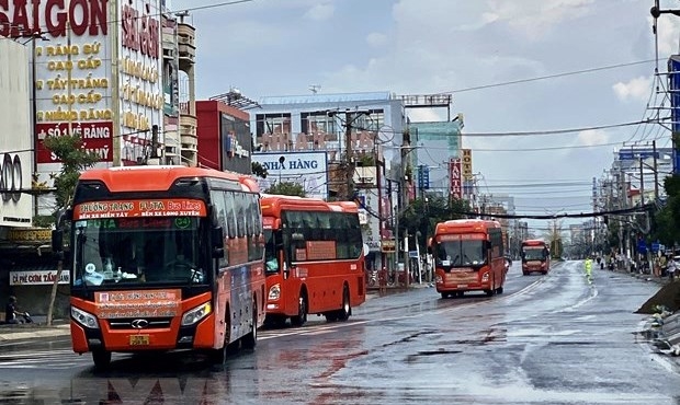 Đoàn xe đón công dân An Giang về quê tránh dịch