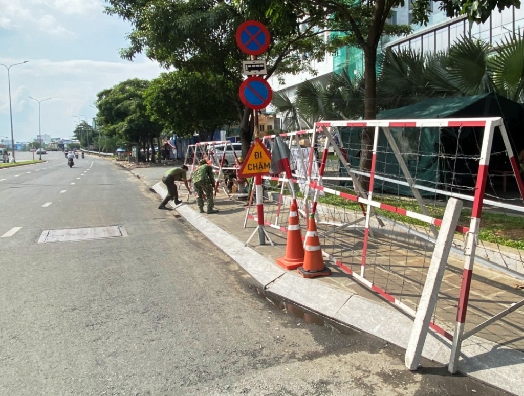 Từ ngày 1/0, TP Hồ Chí Minh cũng sẽ kiểm tra người dân ra đường bằng mã quét QR và kiểm tra lưu thông ngẫu nhiên