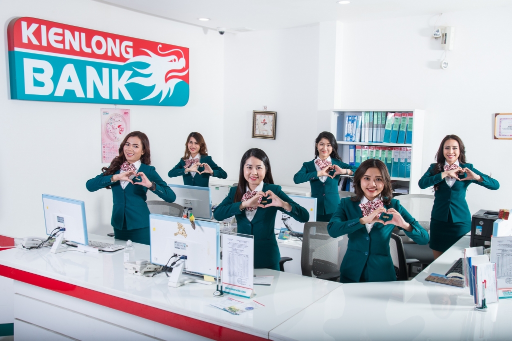 Đội ngũ nhân sự rất trẻ trung, giỏi nghiệp vụ và rất chuyên nghiệp của Kienlong Bank
