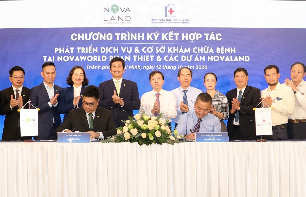 Novaland đã ký kết hợp tác với bệnh viện Đại học Y Hà Nội phát triển dịch vụ và cơ sở khám chữa bệnh tại NovaWorld Phan Thiet và các dự án Novaland