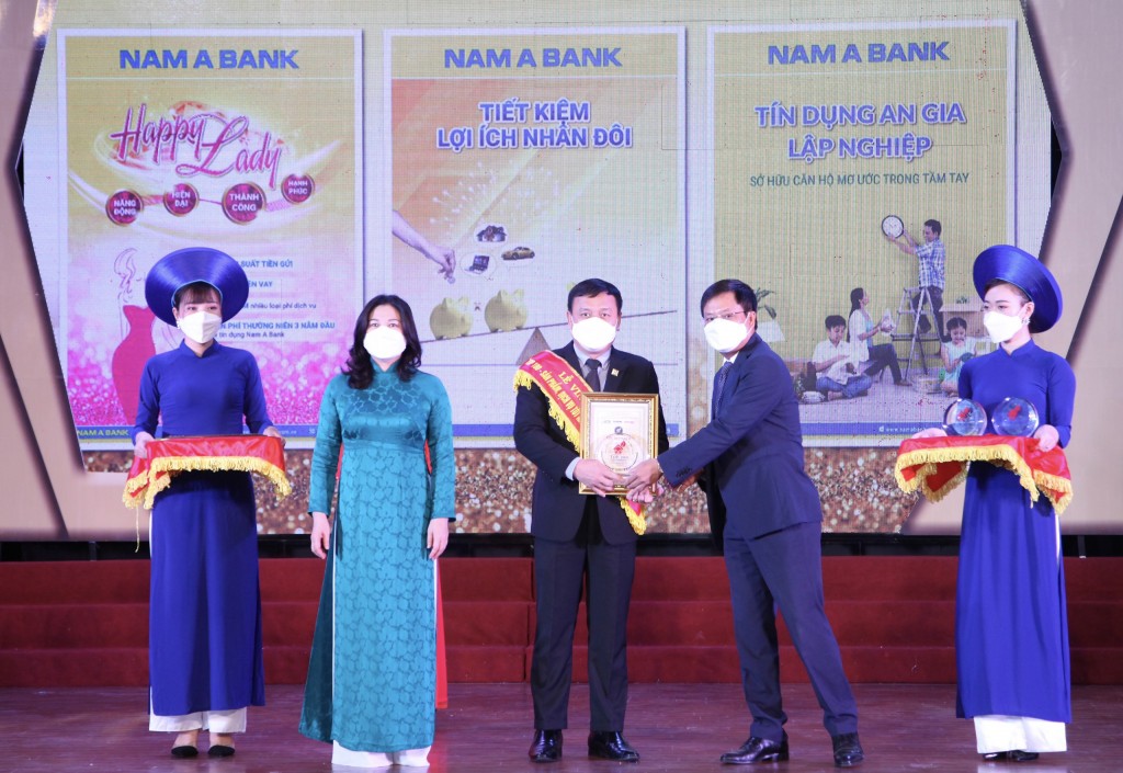 Nhiều sản phẩm của Nam A Bank được vinh danh tại chương trình