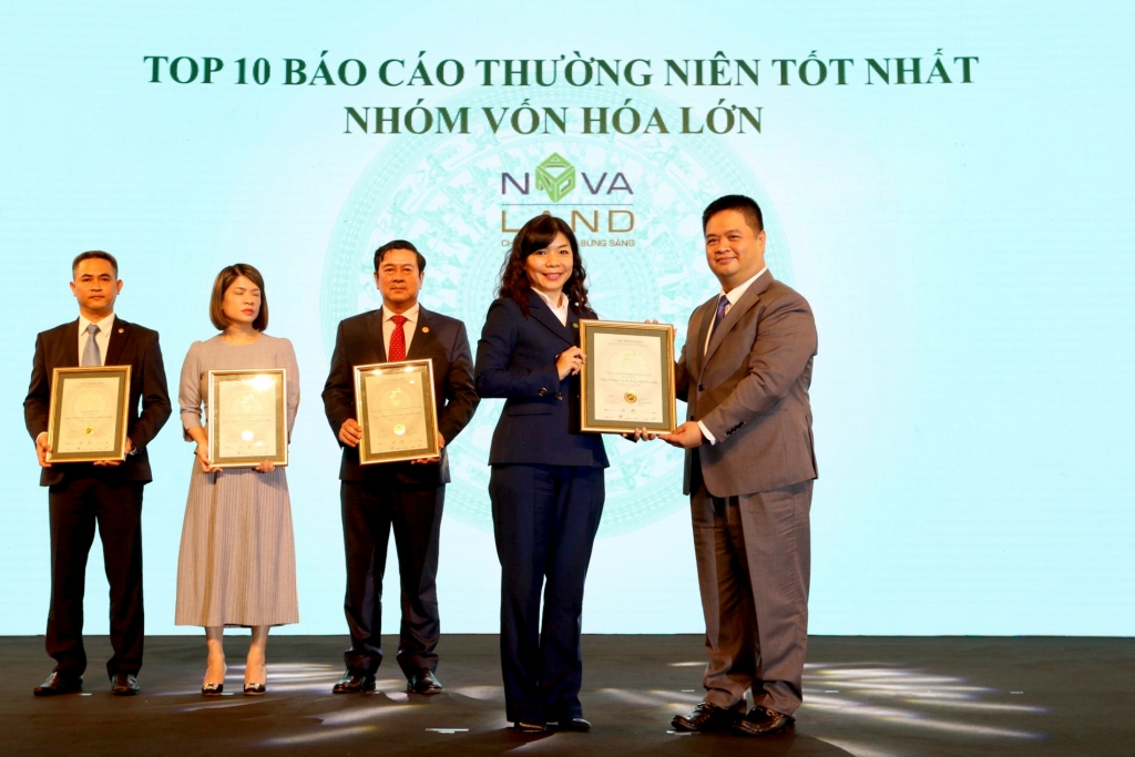 ĐạidiệnTậpđoànNovalandtrongTop 10Báocáothườngniêntốtnhất.