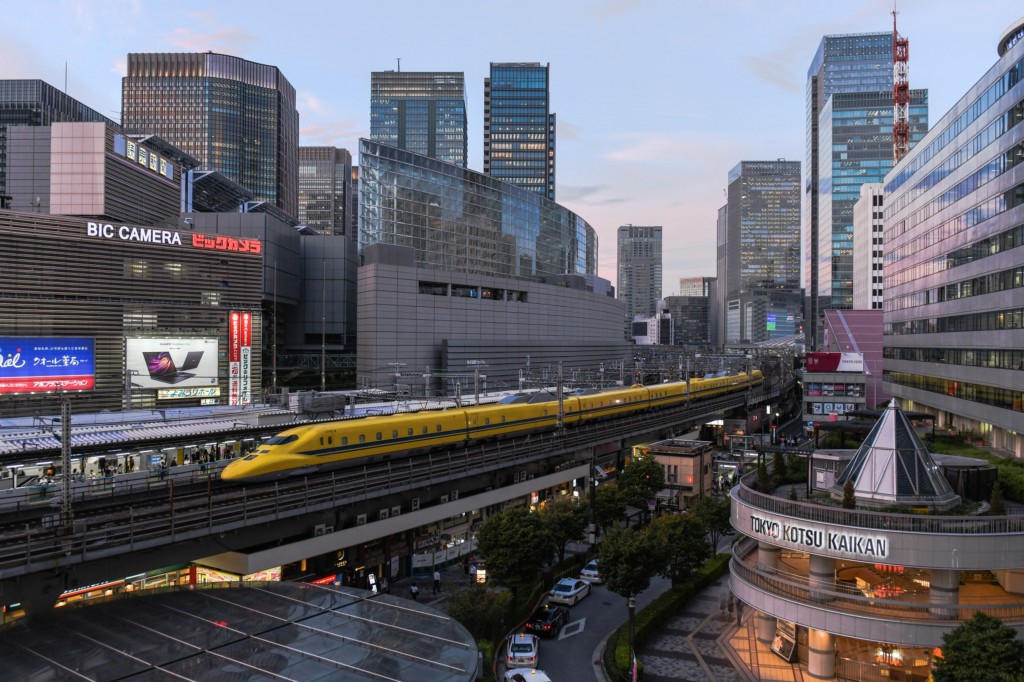 Bất động sản gần ga Metro tại các đô thị hiện đại như Tokyo, Osaka  đều có tiềm năng tăng giá rất lớn. Ảnh: Bloomberg