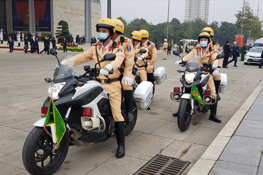 Bảo đảm trật tự an toàn giao thông bảo vệ Đại hội Đảng toàn quốc và Tết Nguyên đán