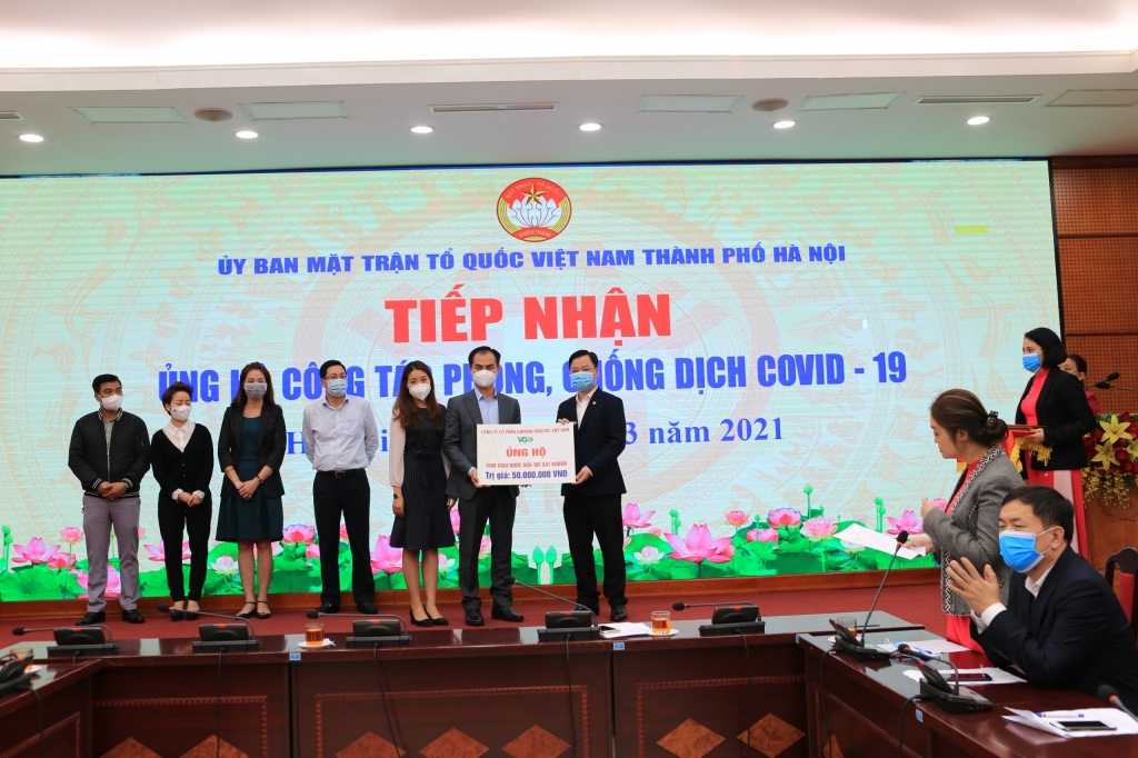 Tiếp nhận ủng hộ công tác phòng, chống dịch Covid-19